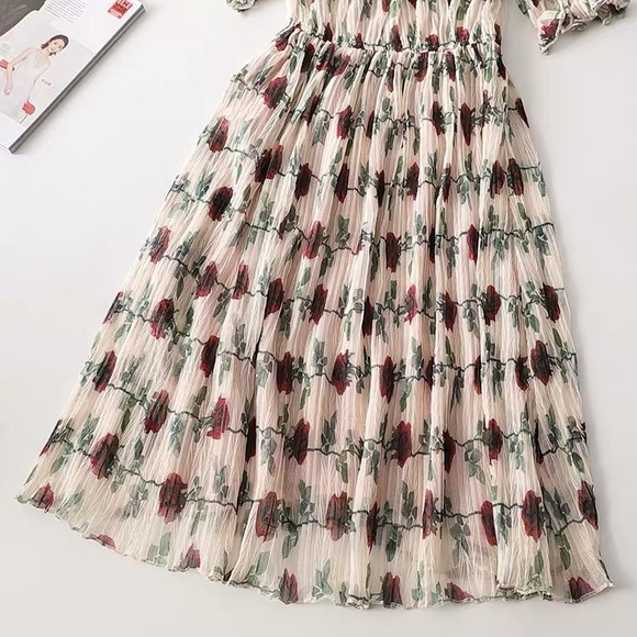 Sweet princess  dress Size  S or M - Picture 5 of 5